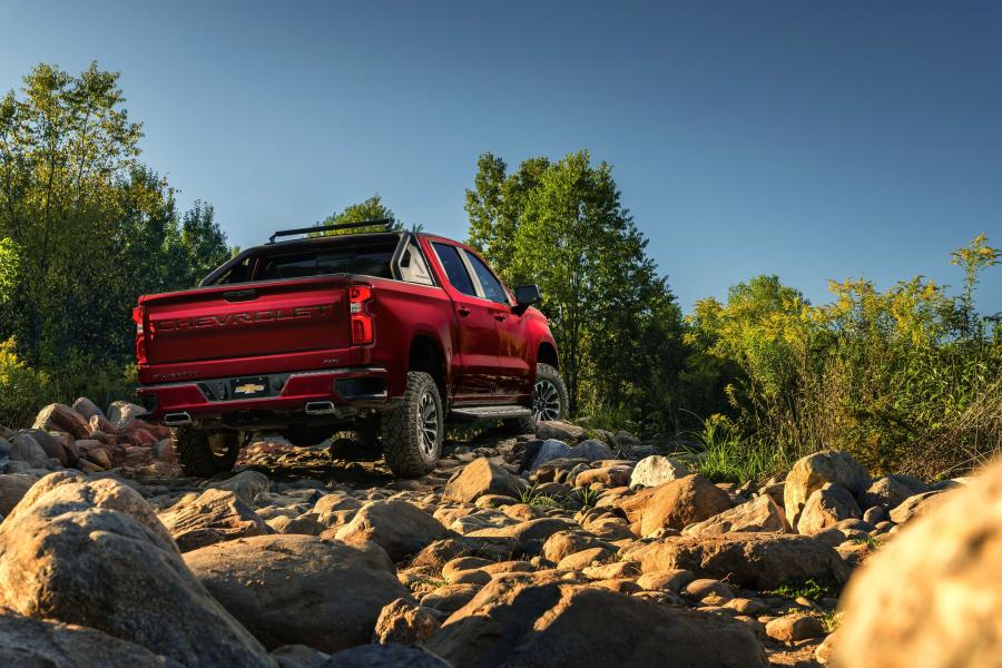  Chevrolet Silverado RST Off Road Concept 2018 года  (фото 3 из 5)